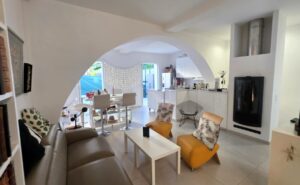 88d83882-8973-4296-83c2-231b650de43c